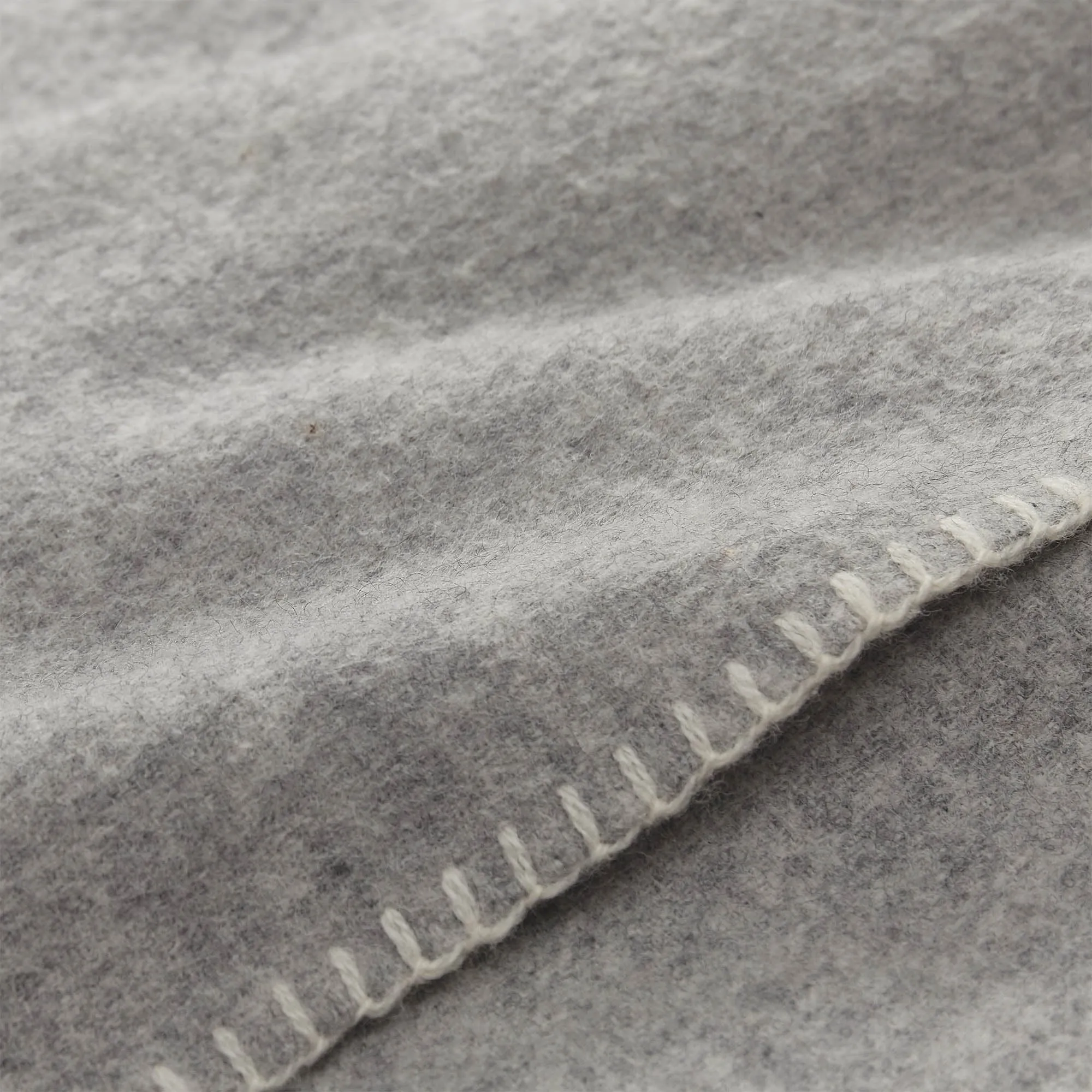 Aspan Blanket [Light grey/Off-white]