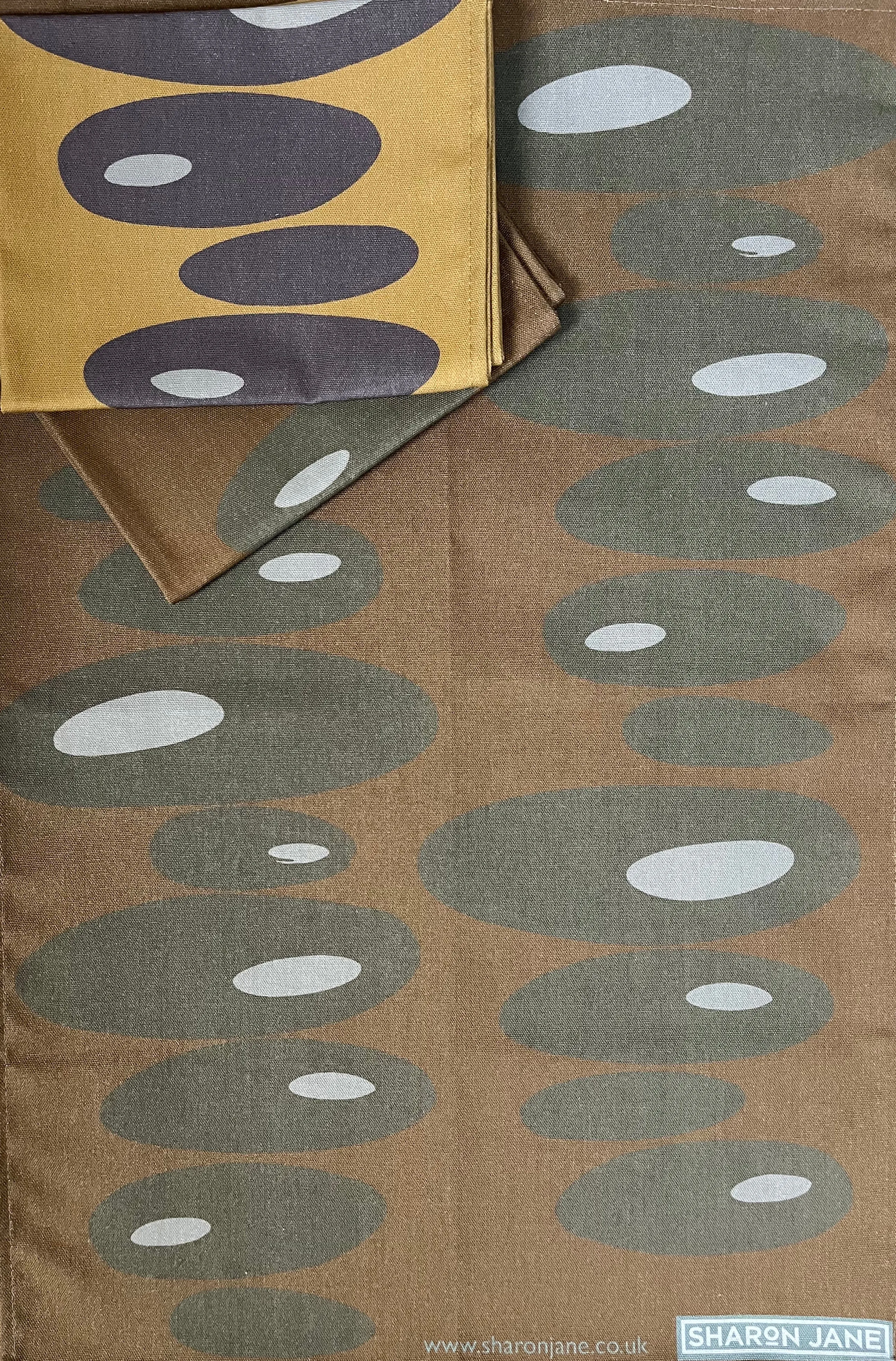 Pebbles Tea Towel - Umber   Grey