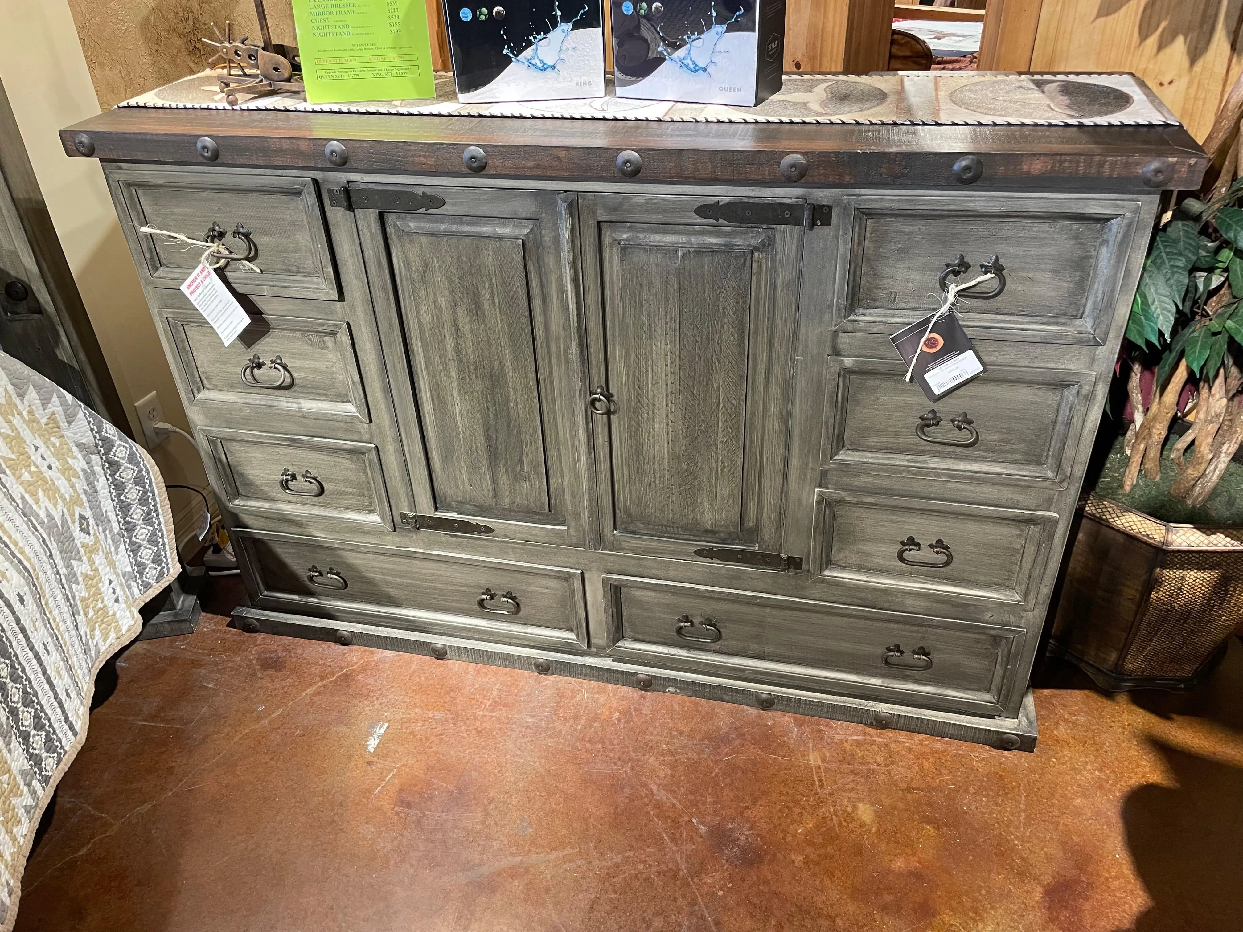 RUSTIC SANTA CRUZ WEATHERED FARMHOUSE BEDROOM SET