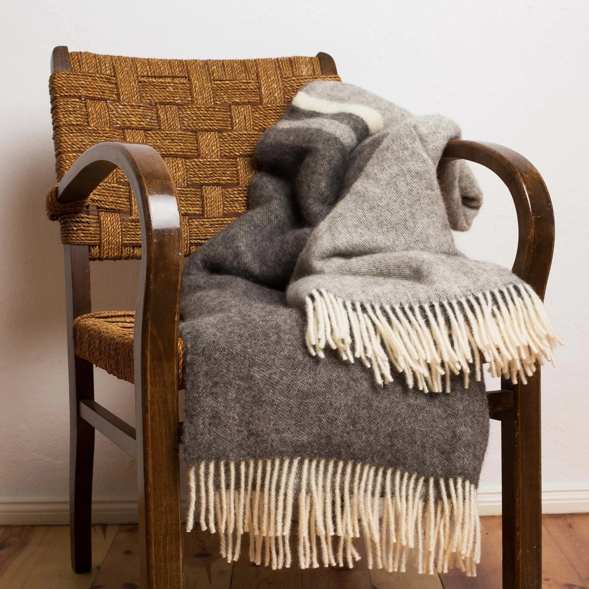 Salakas Wool Blanket [Brown/Grey]