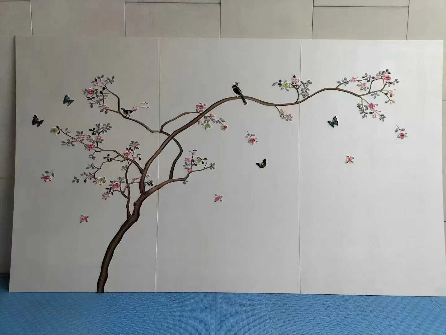 Vintage Wall artwork Chinoiserie Flower Bird painted on Silk Embroidery Wall Decal